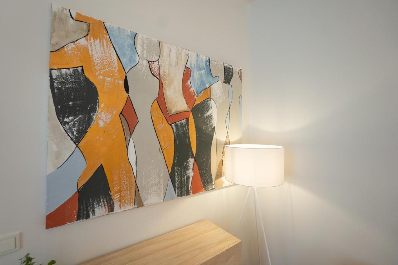 Chic 94M2 Apartment With A King-Size Bed Вена Экстерьер фото