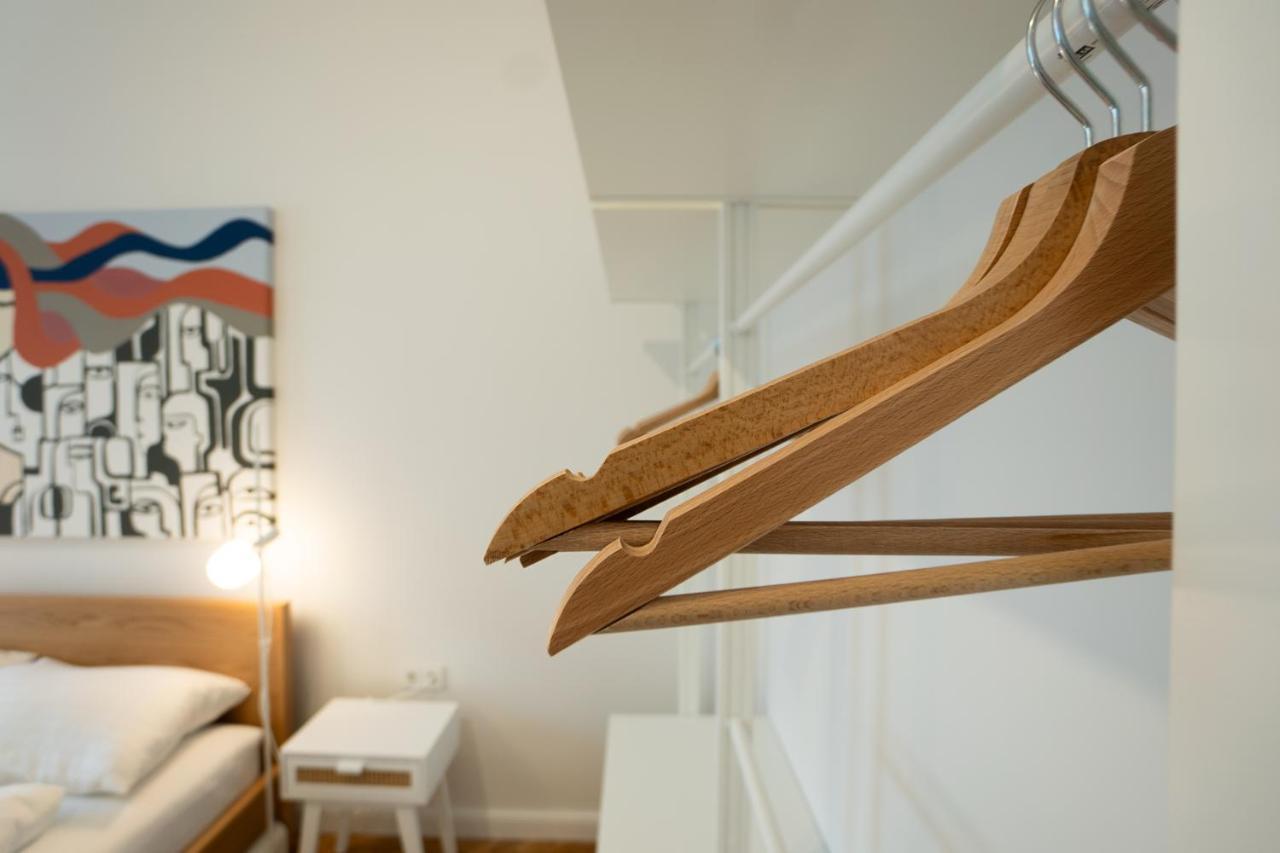 Chic 94M2 Apartment With A King-Size Bed Вена Экстерьер фото